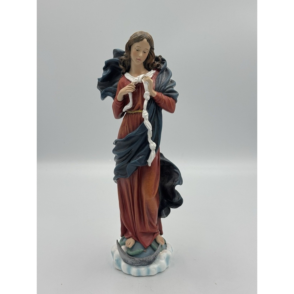 10" H Mary Undoer of Knots Figurine